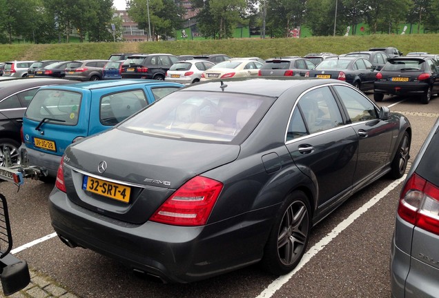 Mercedes-Benz S 63 AMG W221 2011