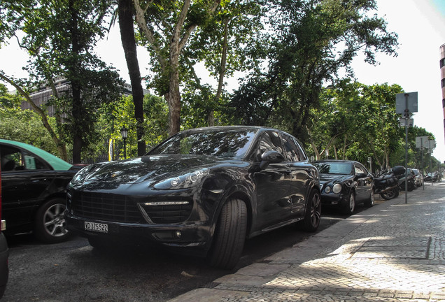 Porsche 958 Cayenne GTS