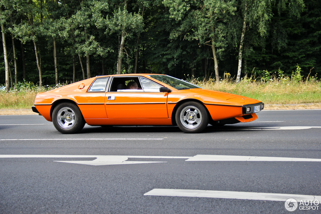 Lotus Esprit S1