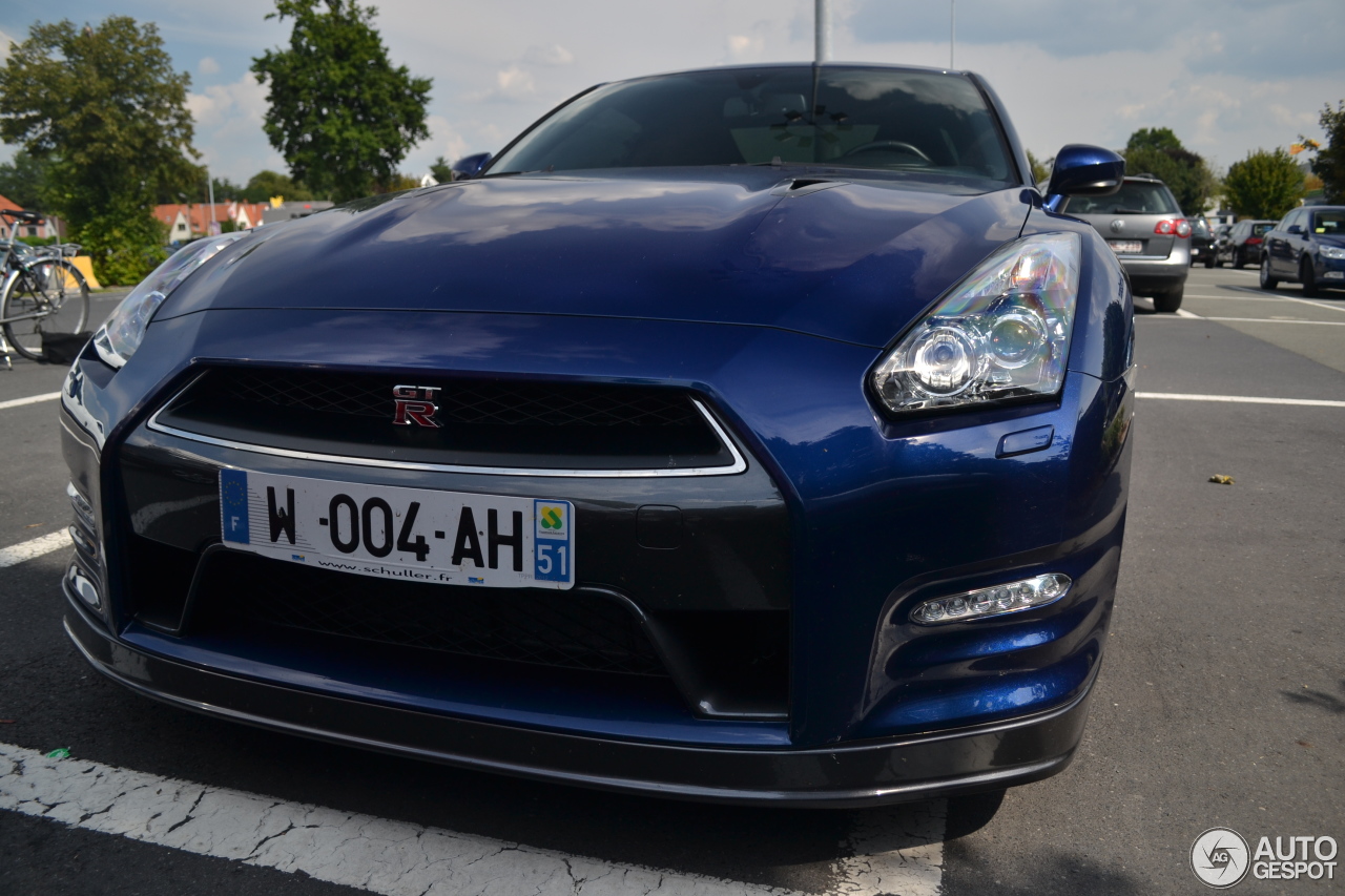 Nissan GT-R 2011