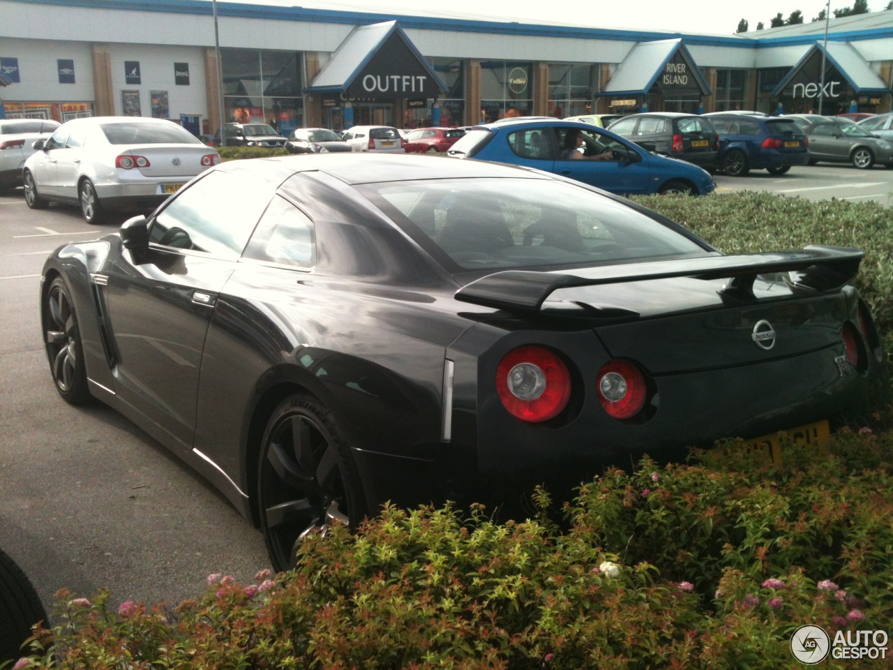 Nissan GT-R