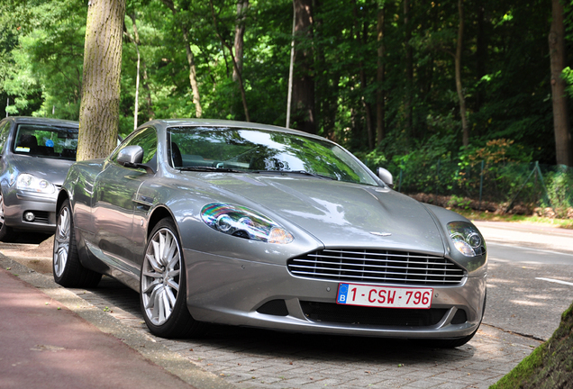 Aston Martin DB9 2010