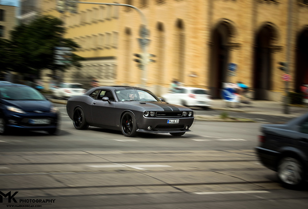 Dodge Challenger SRT-8 392