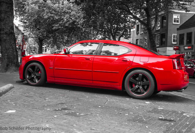 Dodge Charger SRT-8