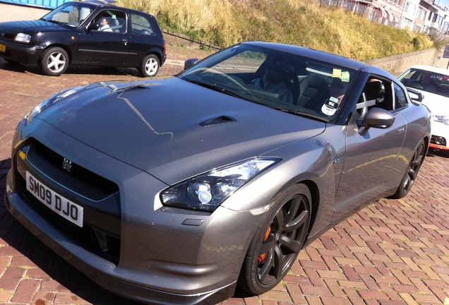 Nissan GT-R