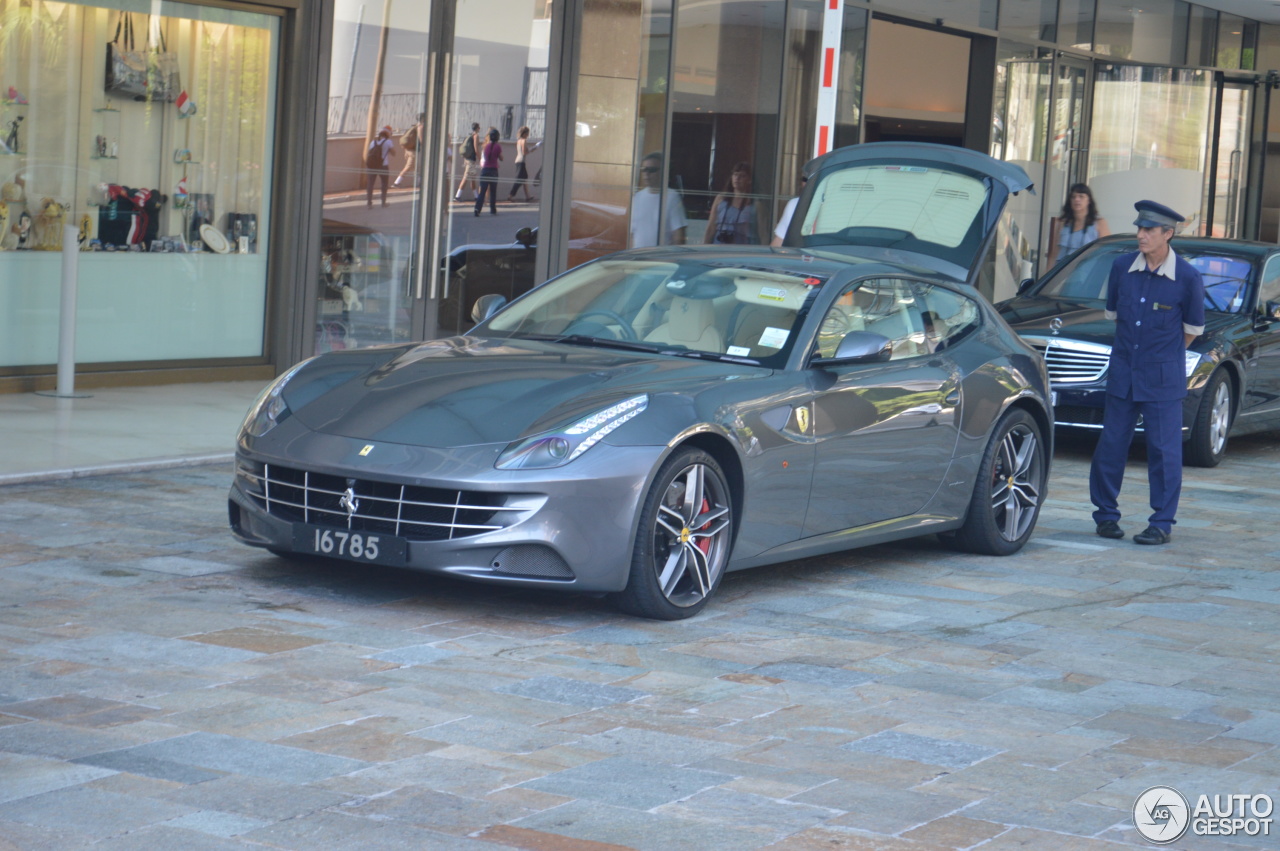 Ferrari FF