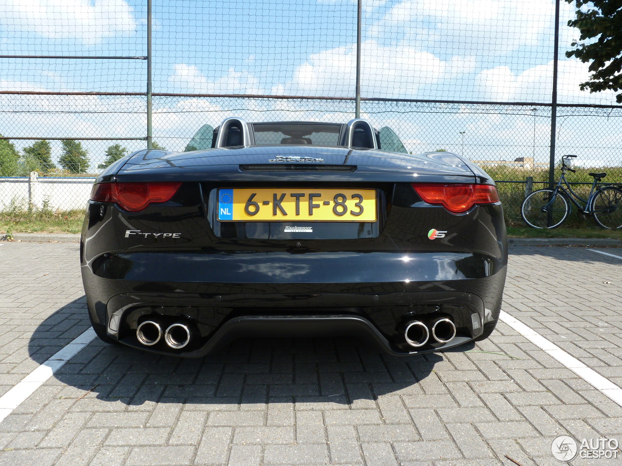 Jaguar F-TYPE S V8 Convertible