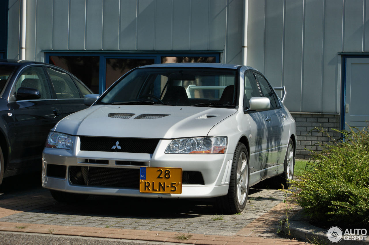 Mitsubishi Lancer Evolution VII FQ-300