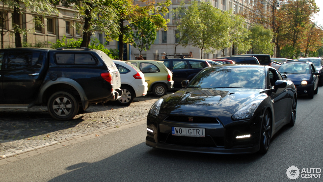 Nissan GT-R 2011