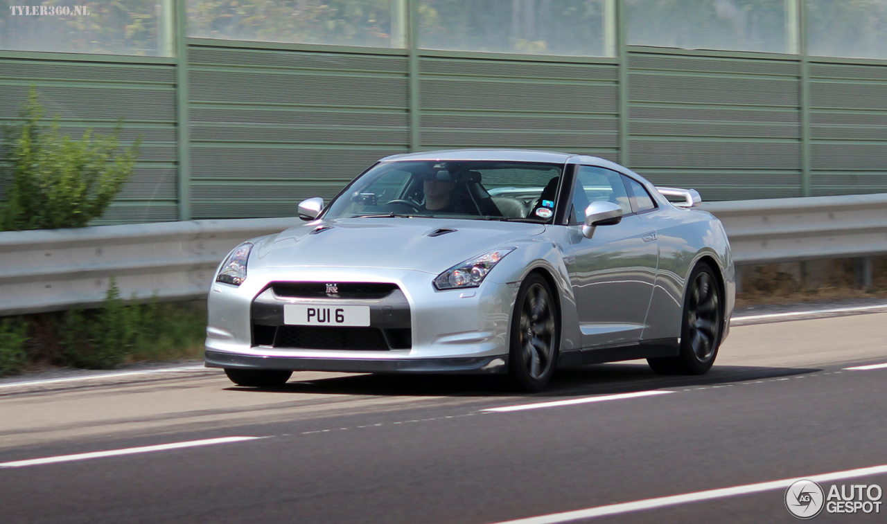 Nissan GT-R