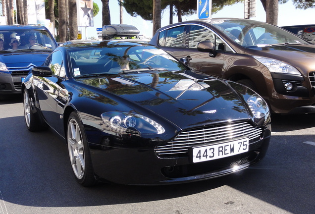 Aston Martin V8 Vantage