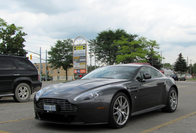 Aston Martin V8 Vantage S