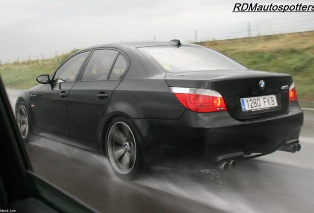 BMW M5 E60 2005