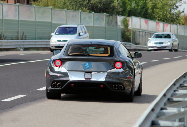 Ferrari FF