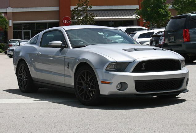 Ford Mustang Shelby GT500 2010