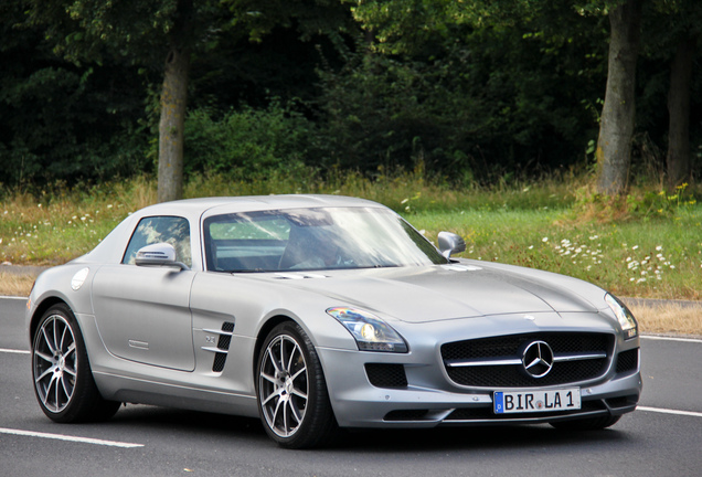 Mercedes-Benz SLS AMG