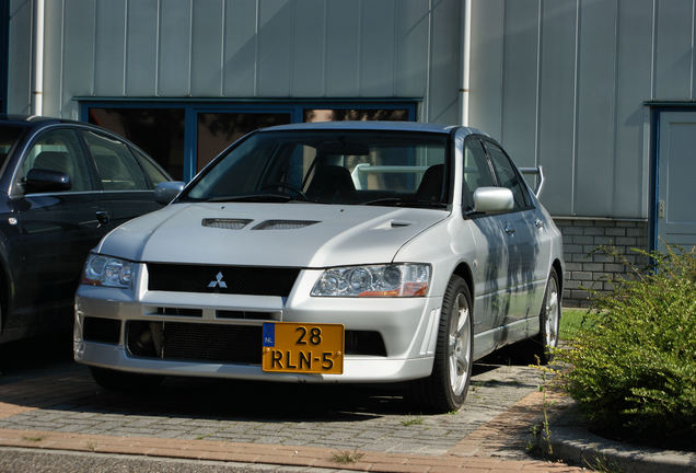 Mitsubishi Lancer Evolution VII FQ-300