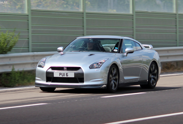 Nissan GT-R