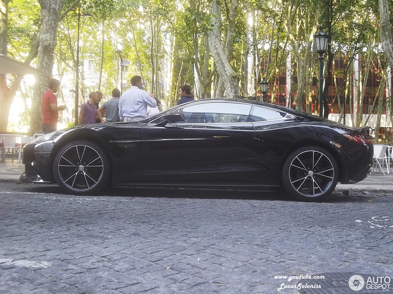 Aston Martin Vanquish 2013