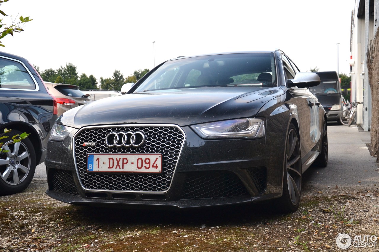 Audi RS4 Avant B8