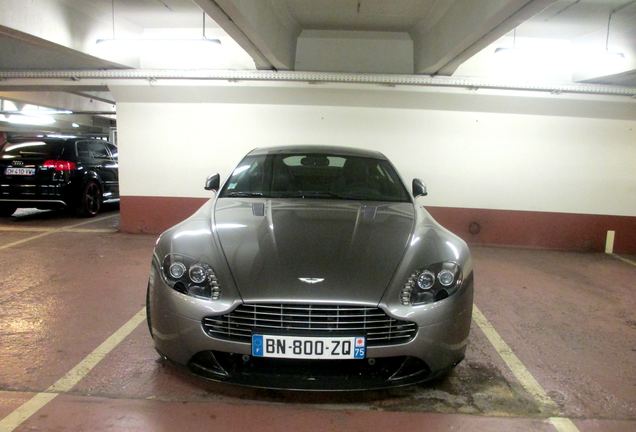 Aston Martin V8 Vantage S