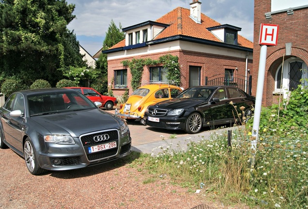 Audi RS4 Sedan