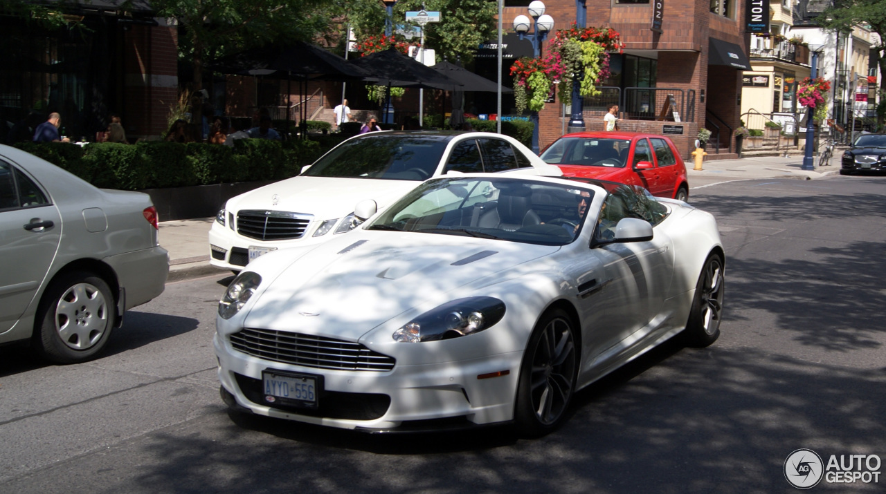 Aston Martin DBS Volante