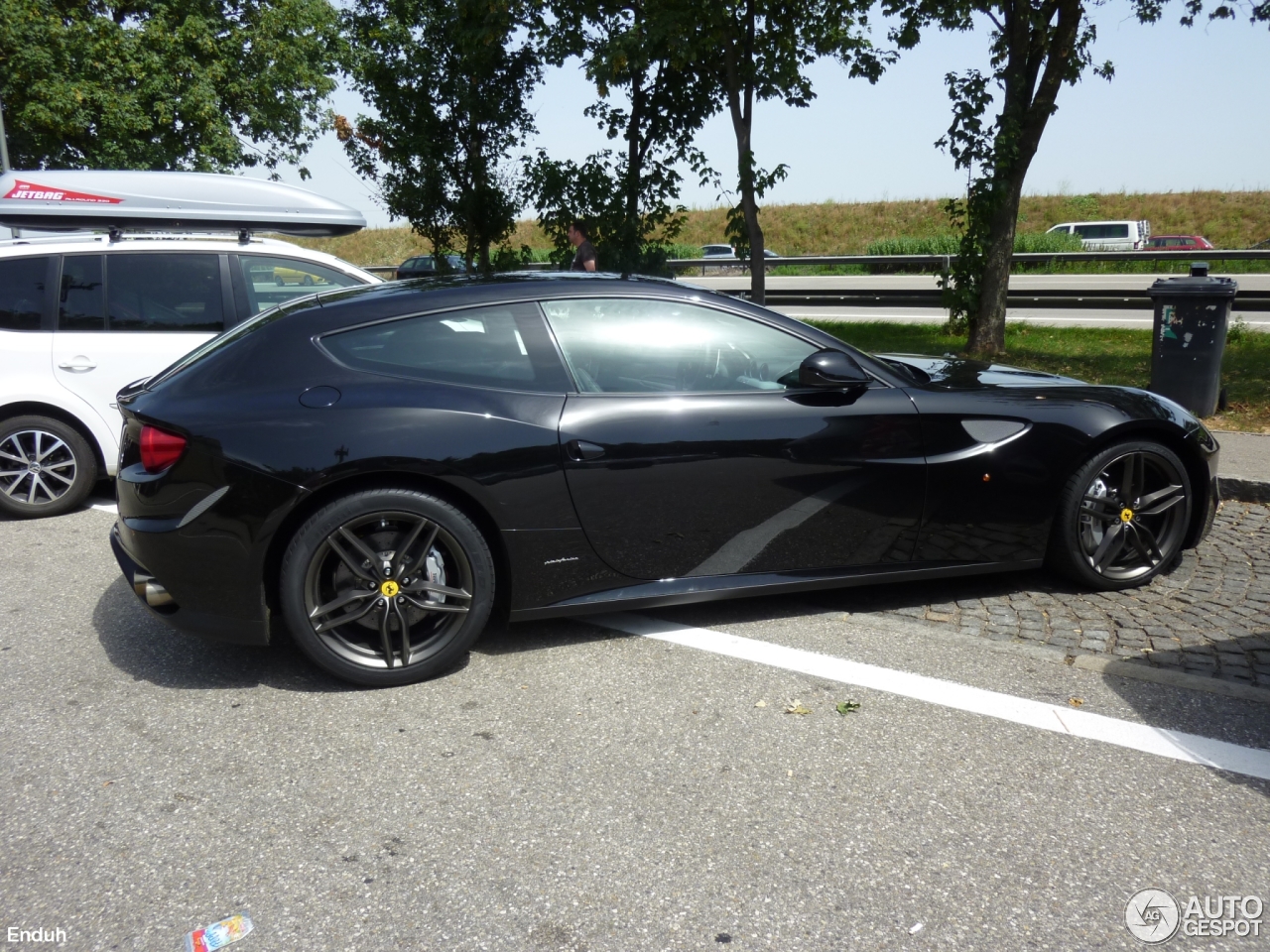 Ferrari FF