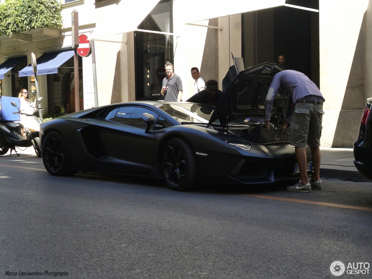 Lamborghini Aventador LP700-4