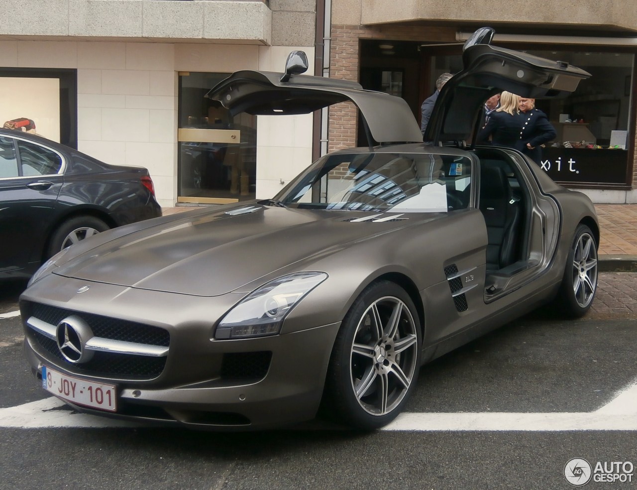 Mercedes-Benz SLS AMG