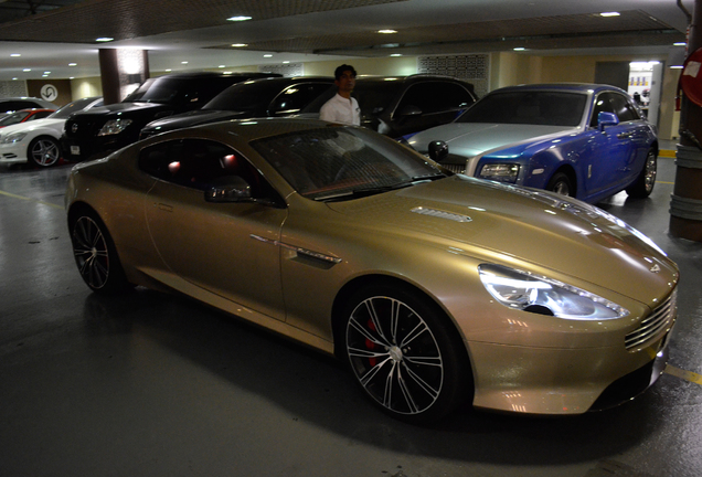 Aston Martin DB9 2013