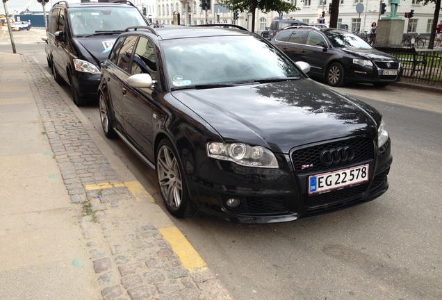 Audi RS4 Avant B7