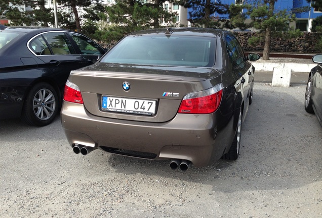 BMW M5 E60 2005