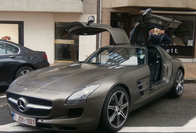 Mercedes-Benz SLS AMG