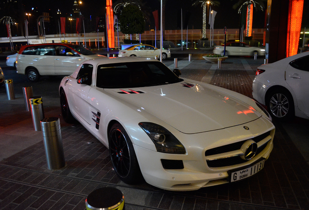 Mercedes-Benz SLS AMG