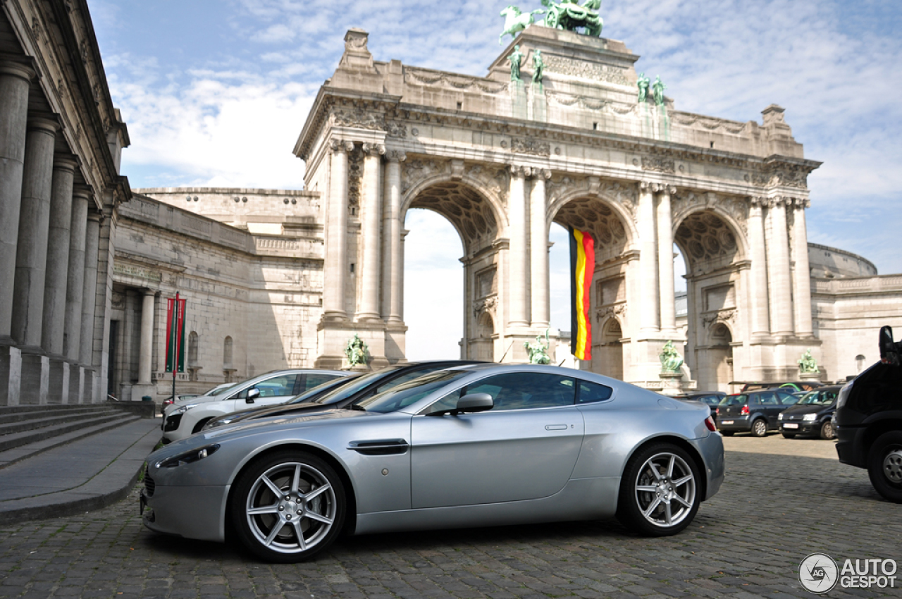 Aston Martin V8 Vantage