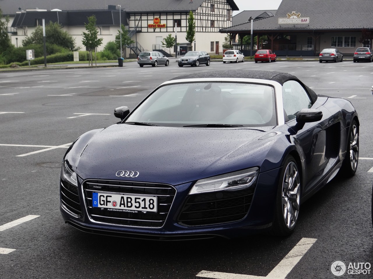 Audi R8 V10 Spyder 2013