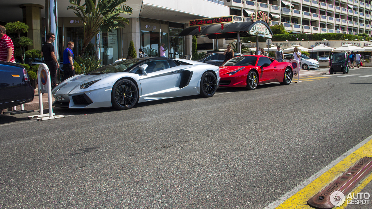 Lamborghini Aventador LP700-4 Roadster