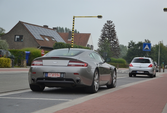 Aston Martin V8 Vantage