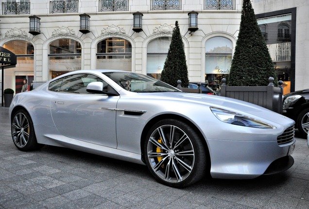 Aston Martin Virage 2011