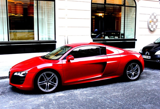 Audi R8 V10