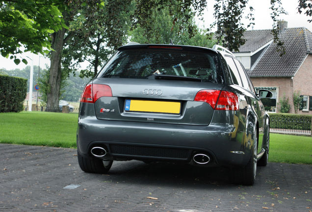 Audi RS4 Avant B7