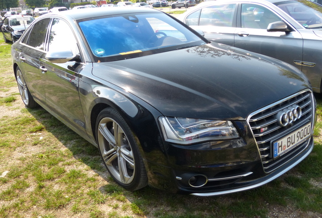 Audi S8 D4