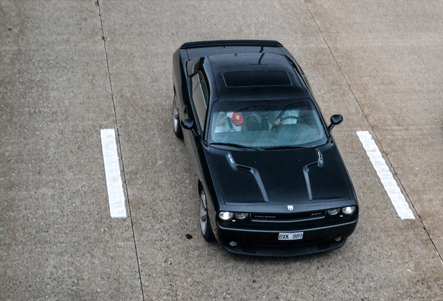 Dodge Challenger SRT-8