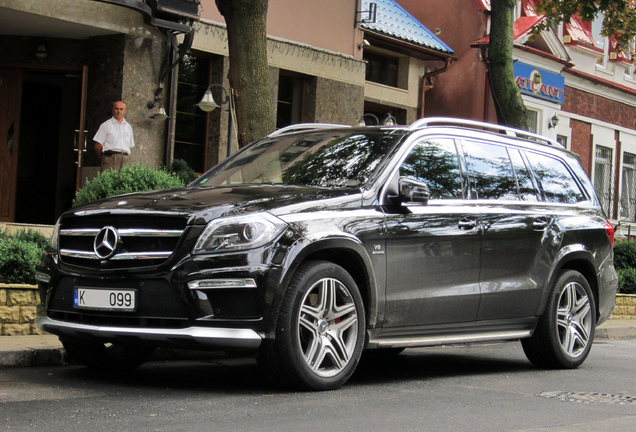 Mercedes-Benz GL 63 AMG X166