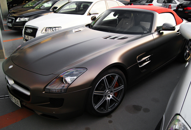 Mercedes-Benz SLS AMG Roadster