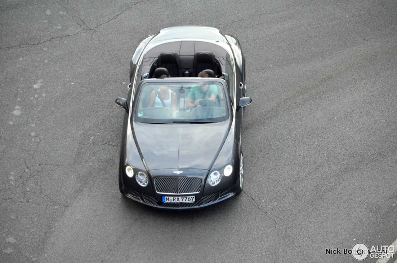 Bentley Continental GTC 2012