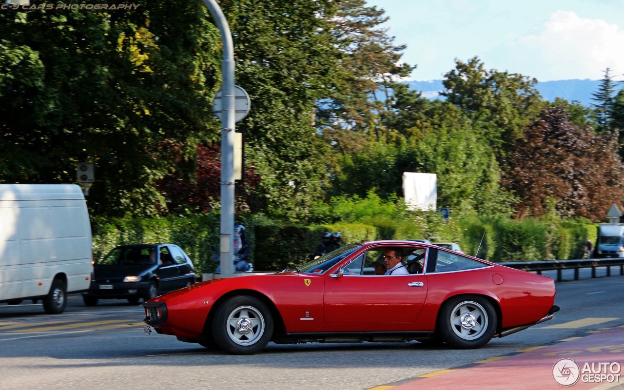 Ferrari 365 GTC/4