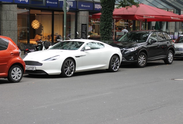 Aston Martin Virage 2011