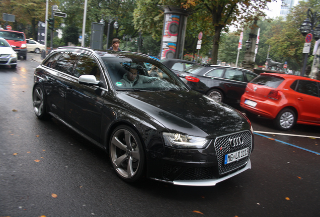 Audi RS4 Avant B8